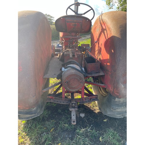 204 - Massey Harris 55 tractor. Barn find. Runner