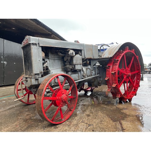 188 - Case L tractor on steel wheels. Runs and drives. Older restoration