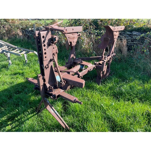 106 - Ransomes 2 furrow reversible plough