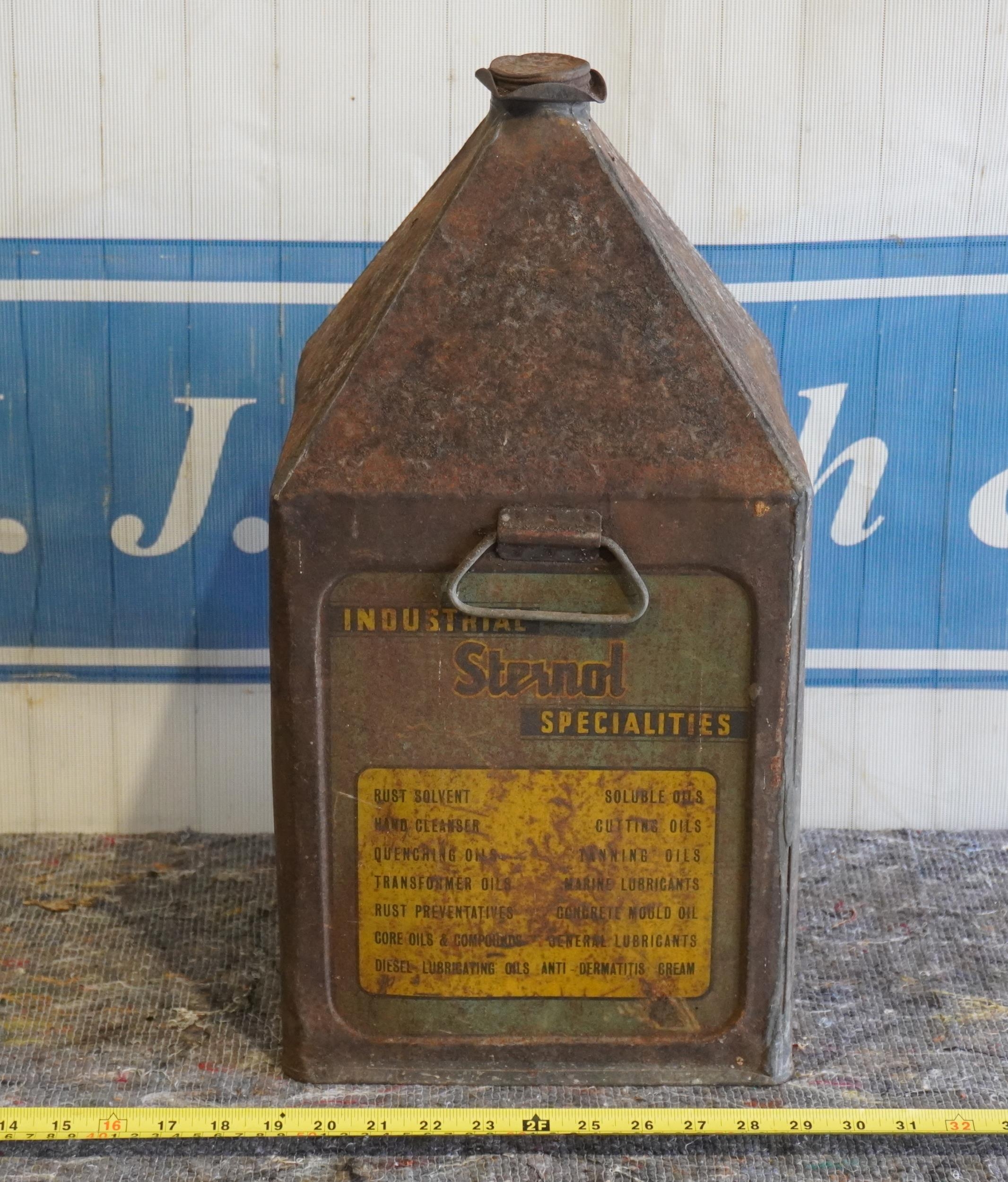 Sternol -5 gallon oil drum
