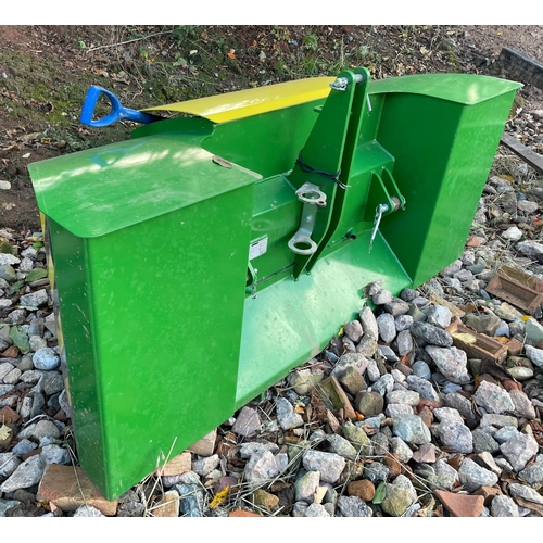 149 - 2021 Sumo front weight box 2000kg JD green