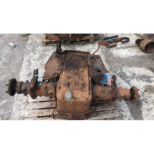 136 - Fordson E27N back end