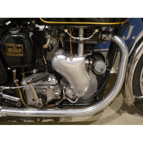 623 - Velocette Venom motorcycle. 1962. 500cc.  1962. Frame No-RS9118. Reg. 385 GKD. c/w part of V5