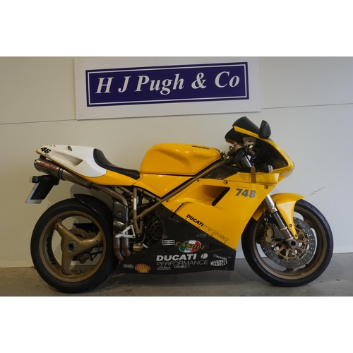 667 - Ducati 748 motorcycle. 2000. 748cc. This bike has been salvaged. Declared Cat C on 17.7.14. Frame No... 
