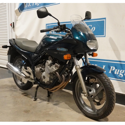 707 - Suzuki XJ6005 Diversion motorcycle. 598cc. 1992. MOT until June 2022. 436 miles from new. Stored in ... 
