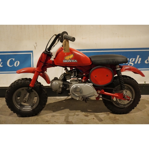 709 - Honda Z50R monkey bike. 1981. New tyres, tubes, brake shoes, sprockets and chain. Engine had been se... 