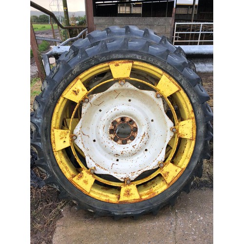 211 - Row crop wheels and tyres. ready for use. 9.5x44. -4