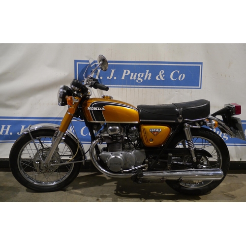 737 - Honda CB350K motorcycle. 350cc. 1972. Completely original, runs and rides. Reg. TSX 757K. V5 and key... 