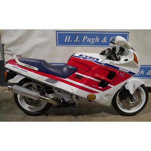 740 - Honda CBR1000f SC24. 999cc. 1989. Came from a collection. Reg. G496 XDF. V5 and key