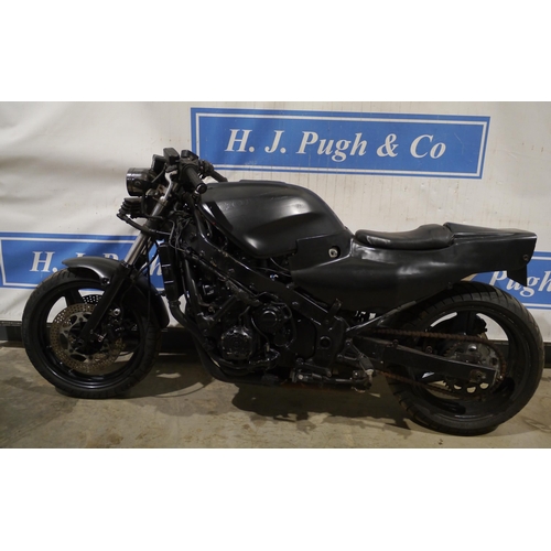 741 - Honda CBR 1000F SC21. 999cc. 1987. Streetfighter custom. Came from a collection. Not been running re... 