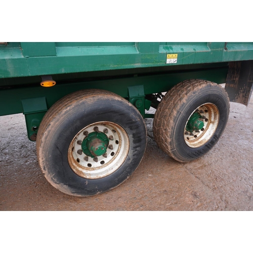 137 - 2011 Bailey 14tonne root trailer, sprung drawbar, super single wheels, rollover sheet