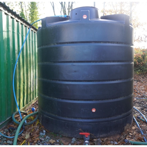 250 - Enduramaxx 10000L poly tank with ballcock