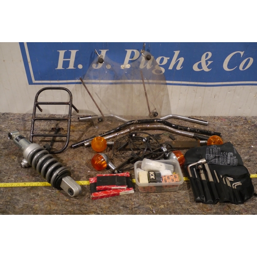 554 - BMW shock absorber, modern toolkit and assorted motorbike spares