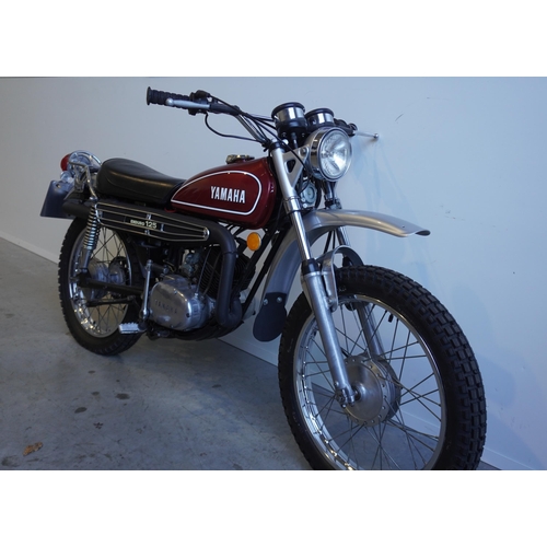 724 - Yamaha DT125 motorcycle. 123cc. 1974. Electric start, dream machine paintwork. Reg, CTC 549M. V5 and... 