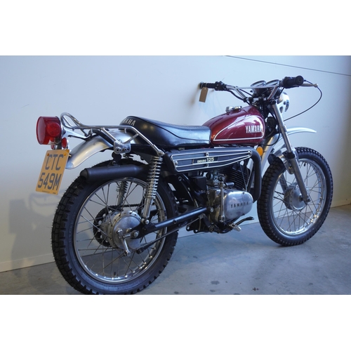 724 - Yamaha DT125 motorcycle. 123cc. 1974. Electric start, dream machine paintwork. Reg, CTC 549M. V5 and... 