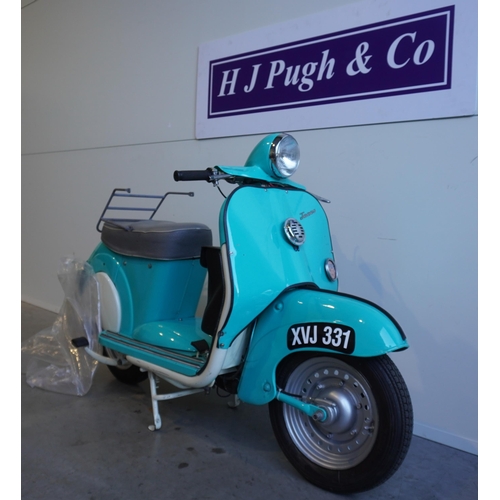 727 - James SC1 scooter. 150cc. 1961. Runs and rides well. includes parts catalogue, rear rack and screen.... 