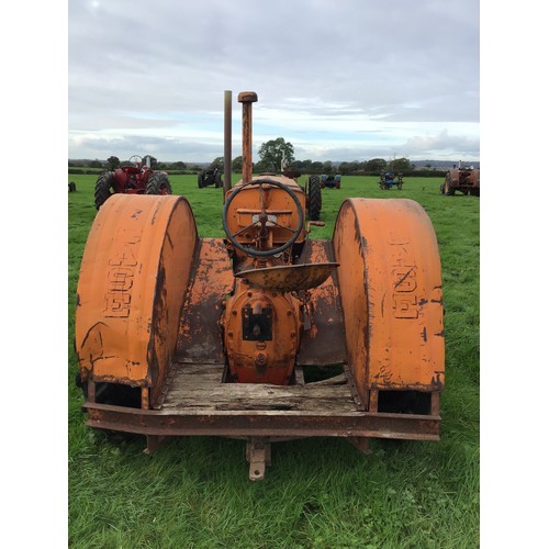 187 - Case L tractor on rubber tyres. Runs and drives, original tractor. No V5