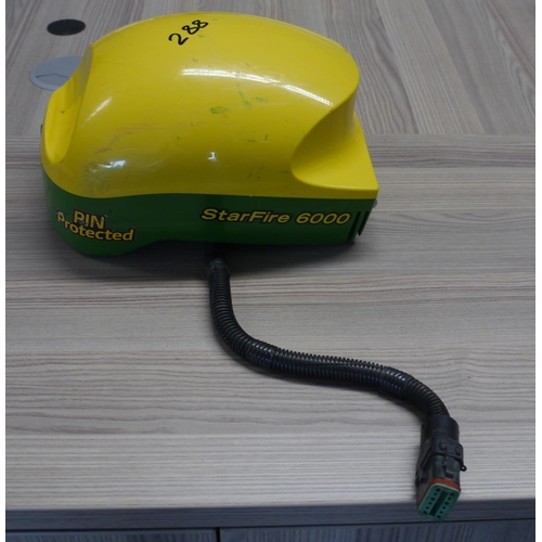 288 - John Deere GPS receiver