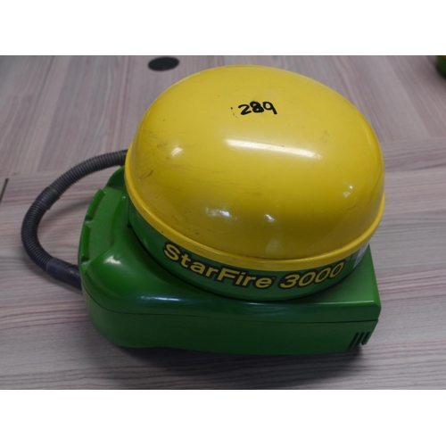 289 - John Deere GPS receiver