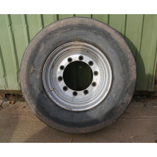 367 - Bandvulc super single  spare wheel & tyres