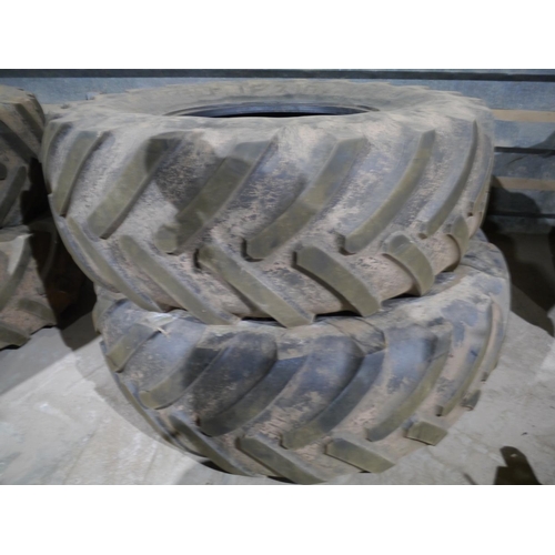 379 - Michelin 710/85 R46 tyres -2