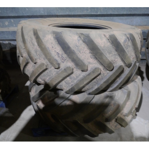 380 - Trelleborg 650/75 R30 tyres -2