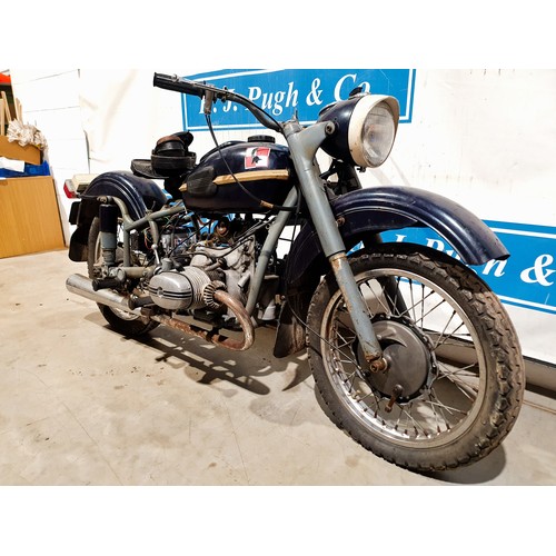 761 - Ural Soco motorcycle. 650cc. 1971. Runs but needs recommissioning. Reg. VJA 5K. V5 and keys