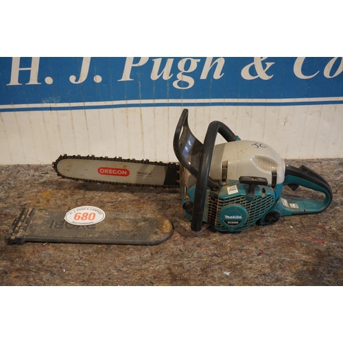 680 - Makita chainsaw