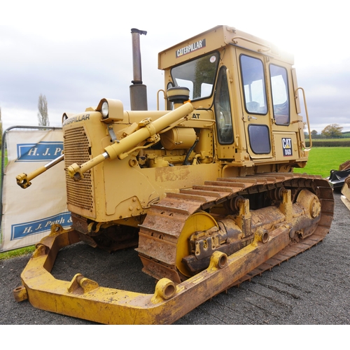 1112 - Caterpillar D6D crawler tractor with angle blade with tilt and CAT winch. 5897 hours. GWO. c/w Cater... 