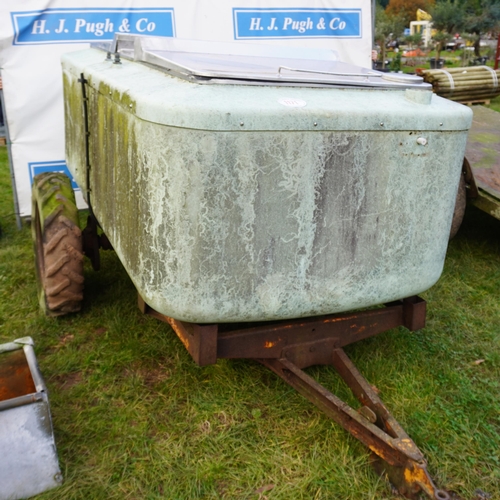 1171 - Bulk milk tank on trailer