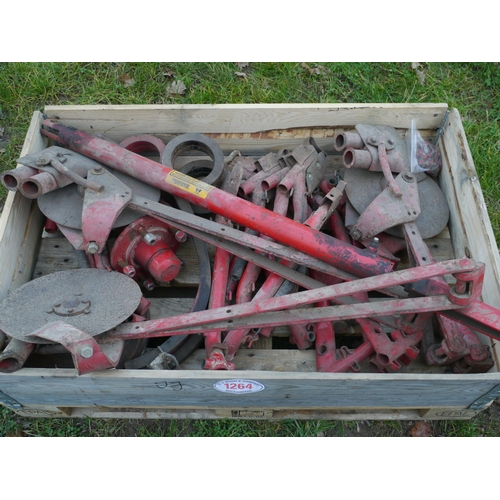 1264 - Cultivator and drill parts