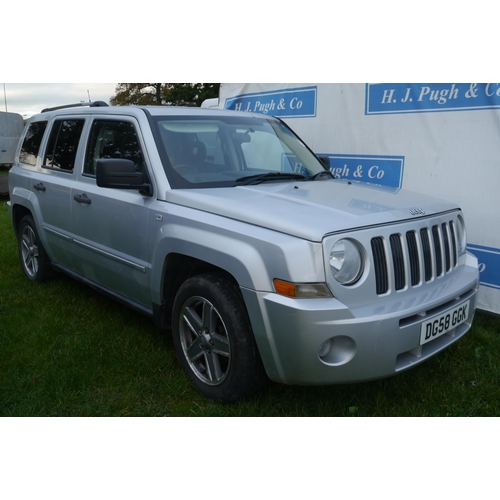 1325 - Jeep Patriot Limited. MOT til Nov 2021. Reg. DG58 CGK. V5