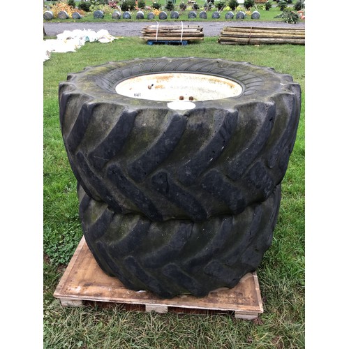 1185 - Pair of Continental tyres and tractor wheels 540/65 R24