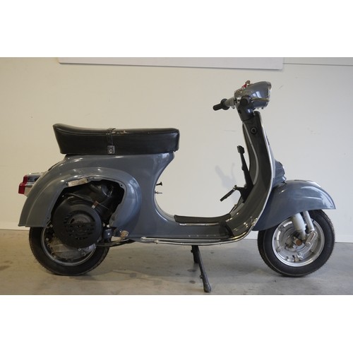 734 - Vespa 125 Primavera ET3 scooter. 1982. Matching frame and engine numbers. Comes with original crank ... 