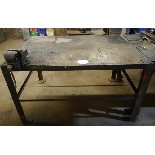 328 - Steel work bench and vice