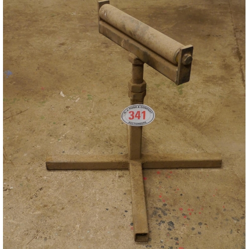 341 - Steel roller stand