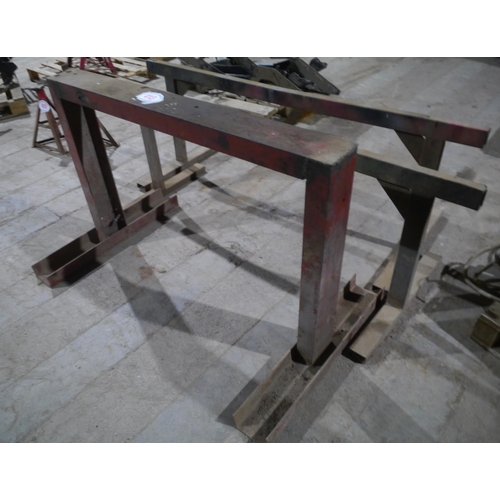 413 - Steel work trestles -3