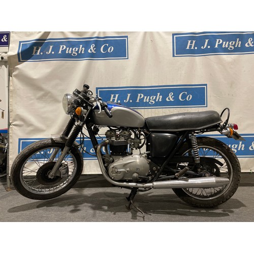 786 - Triumph Tiger 750 motorcycle. 736cc. 1976. Retro cafe racer style, comes with box of parts to restor... 