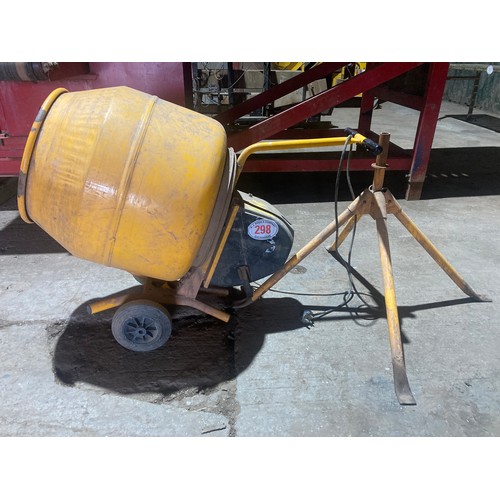 298 - Electric concrete mixer used for cleaning