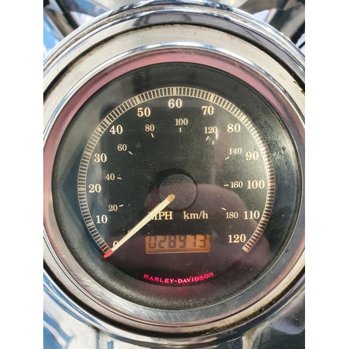 787 - Harley Davidson FXD motorcycle. 2000. Runs and rides well. Cat N. Reg. X274 DYA, V5, Keys.
