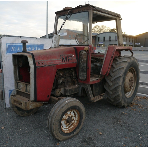 1022 - Massey Ferguson 575 tractor, restoration project