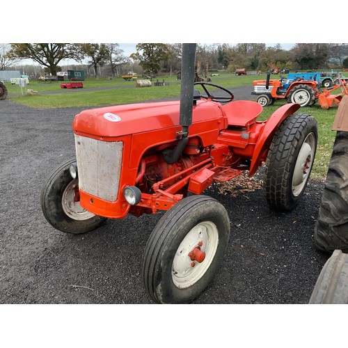 1041 - BMC mini tractor. Starts and runs .