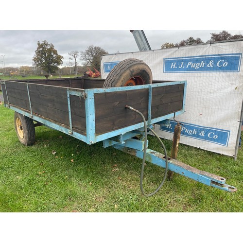 1065 - 3 Ton tipping trailer