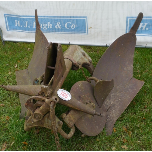 1375 - Ferguson butterfly plough