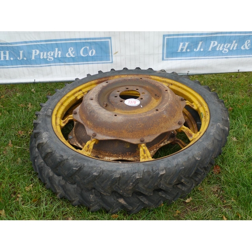 1376 - Pair of row crop wheels and tyres 6/50-44