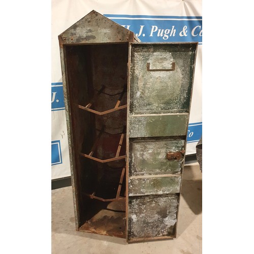 964A - Castrol oil cabinet