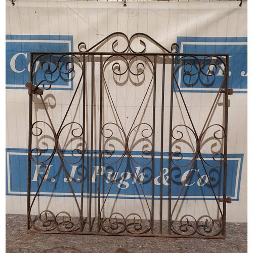 174 - Wrought iron garden gate, 39