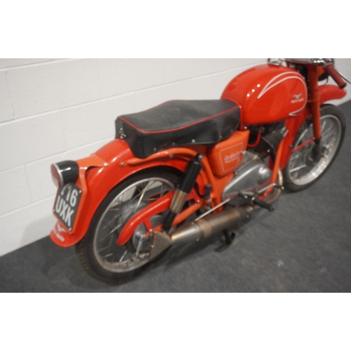 770 - Moto Guzzi Lodola Gran Turismo motorcycle. 1960. 235cc. Comes with dating certificates. Reg. 716 UXK... 