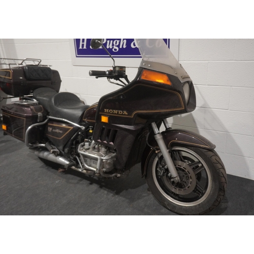 771 - Honda Goldwing Interstate motorcycle. 1982. 1100cc. Comes with old MOT certificates. Starts and runs... 