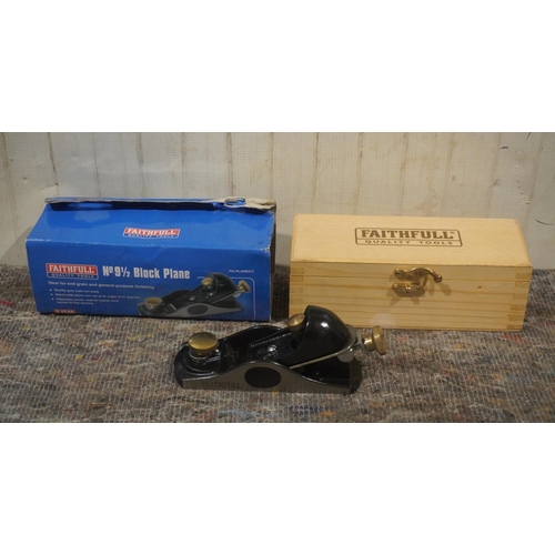 471 - Faithful No. 9 1/2 block plane in original box